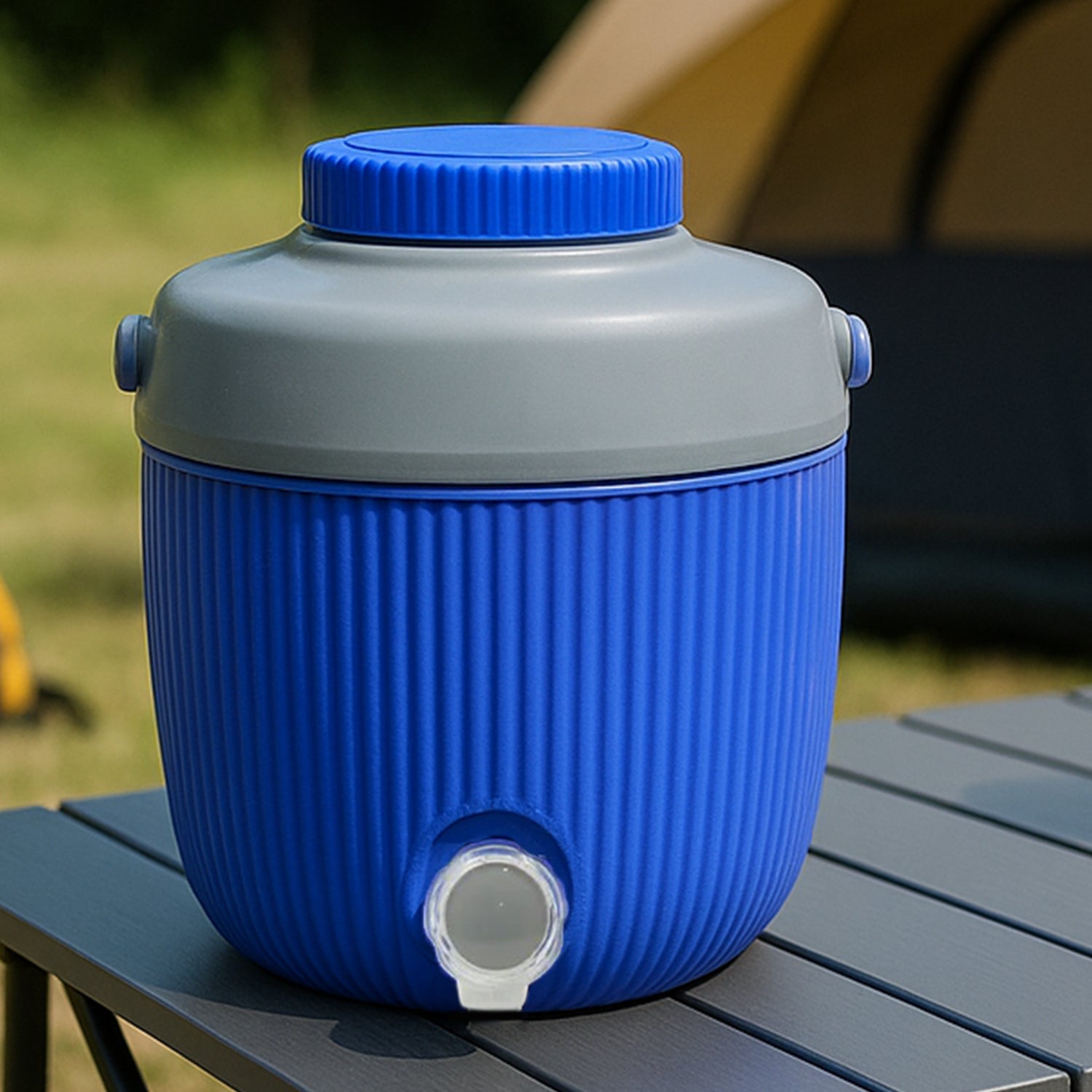 Insulated Water Jug, Insulated Plastic Water Jug with a Sturdy Handle, Water Jug Camper with Tap Plastic Insulated Water Storage Cool Water Storage for Home & Travelling (6000 ML) Insulated Water Jug, Insulated Plastic Water Jug with a Sturdy Handle, Water Jug Camper with Tap Plastic Insulated Water Storage Cool Water Storage for Home & Travelling (6000 ML)